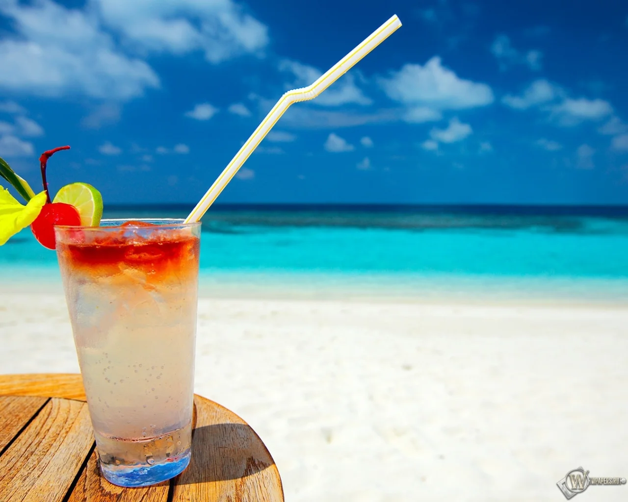 wpapers_ru_Летний-коктейль.webp