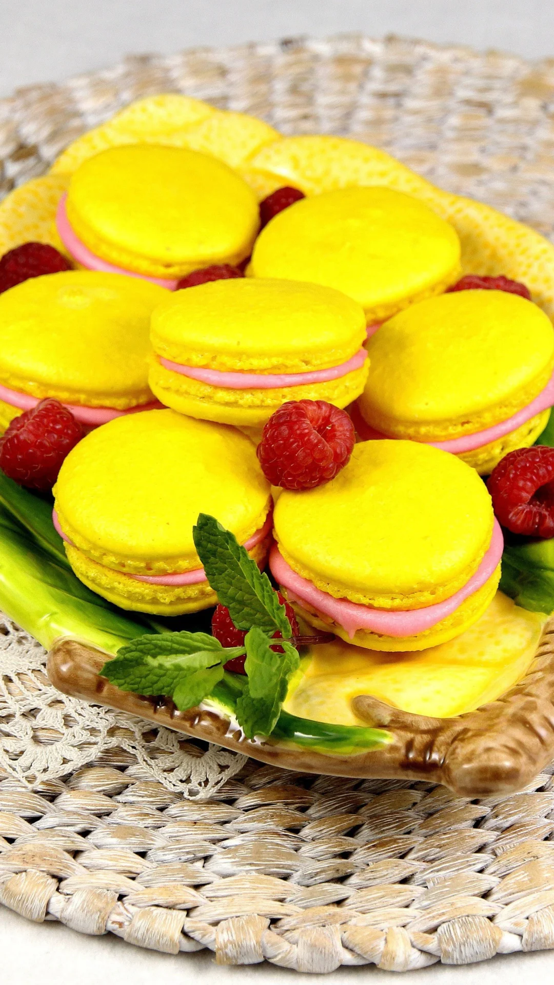 Yellow-Macarons-1080x1920.webp
