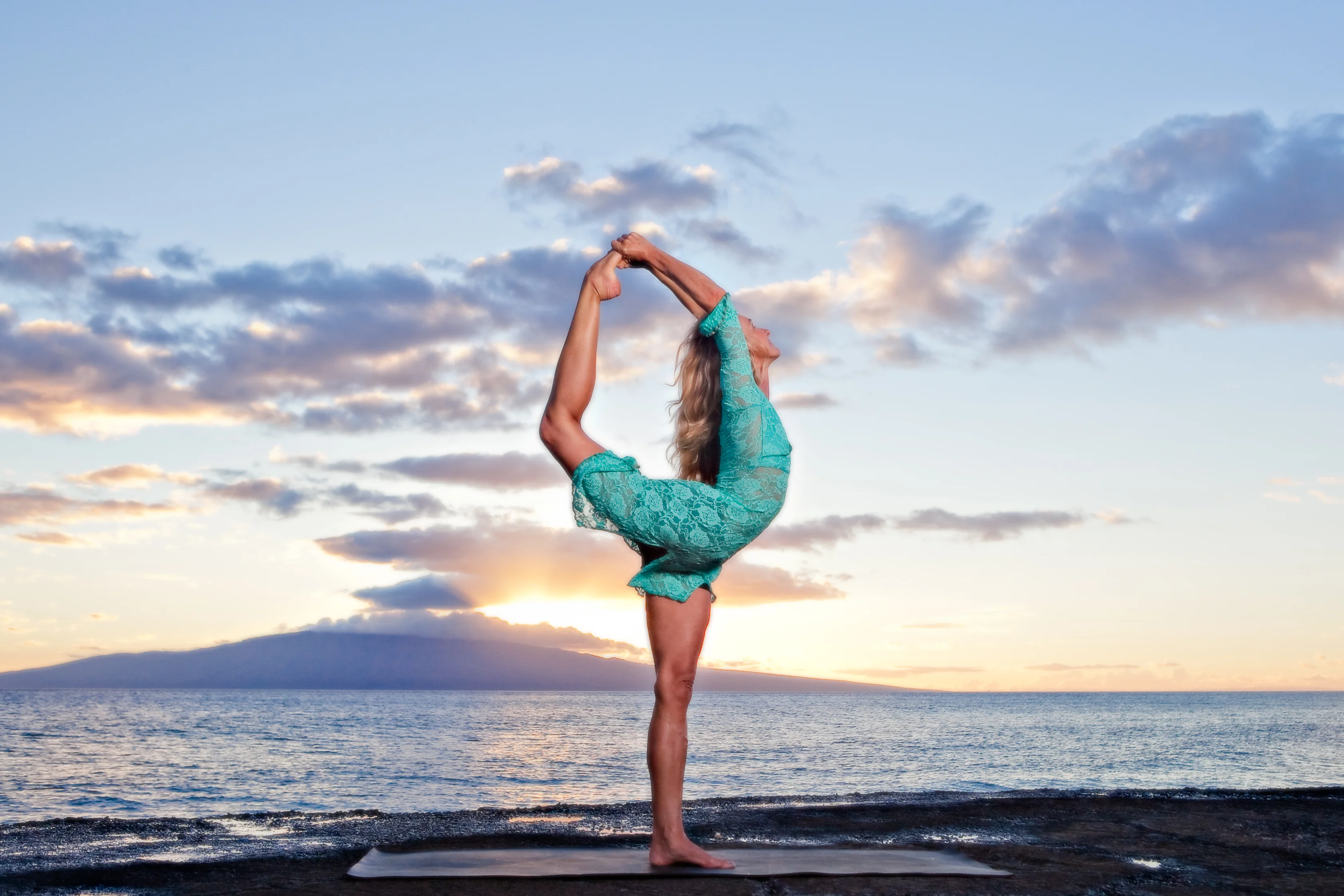 yogaphotosonmaui-53.webp