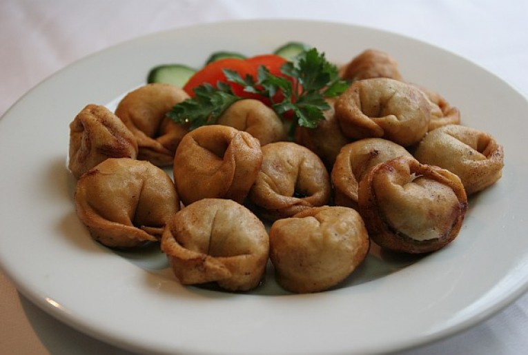 Zhareniye-pelmeni-765x515.jpg