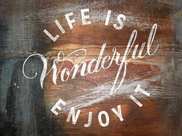 жизнь прекрасна.webp