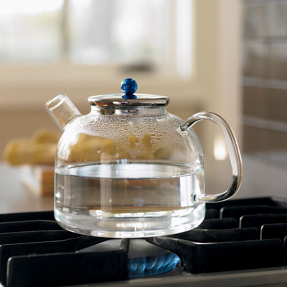 zm_gls-tea-kettle.jpg