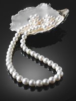 pearls-necklace-59.jpg