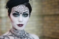 gothic-beauty-halloween-makeup-1.jpg