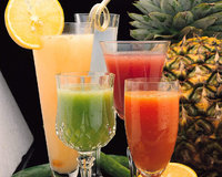 Food_Drinks_Fruit_cocktail_012907_.jpg