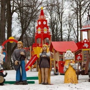 Бременские музыканты в городском парке.