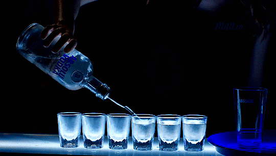 1490965401_2115-vodka-gif.858167