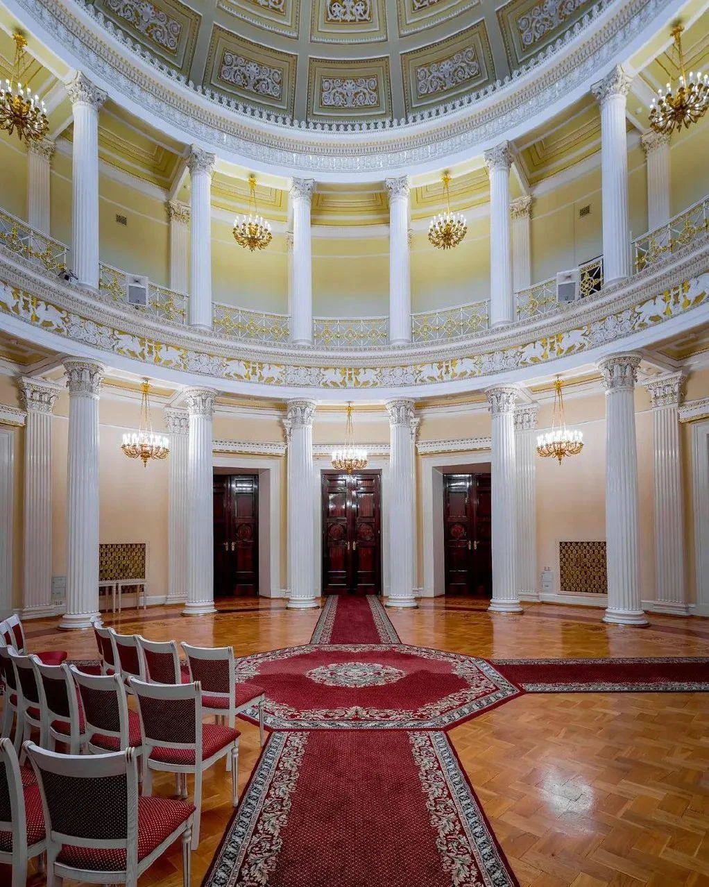 екатерининский дворец малиновая столовая. екатерининский дворец зеленая комната. дворец 2023 the palace. мавританская гостиная в юсуповском дворце. дворец 2023 the palace.