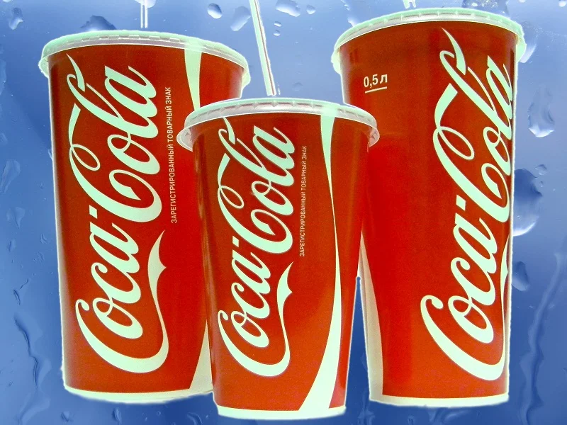 Напитки в кинотеатре. Напитки в кинотеатре. Попкорн и газировка. Попкорн и кола в кинотеатре. Попкорн в синема парке.