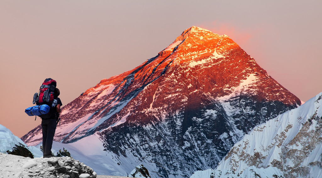 evening-colored-view-of-mount-everest.jpg