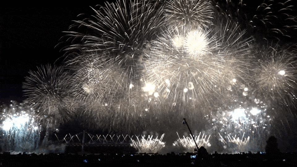fireworks-gif-yapae-mae-9-gif.704964