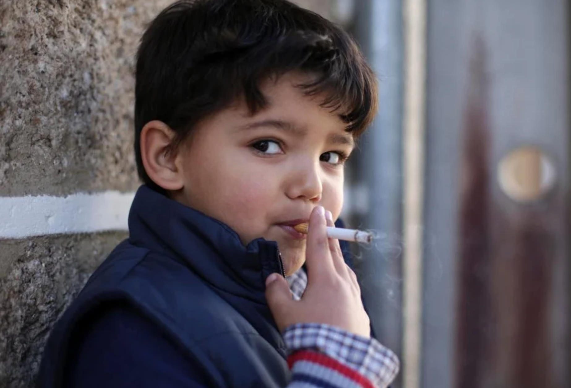 Как узнать что ваш ребенок курит.jpg