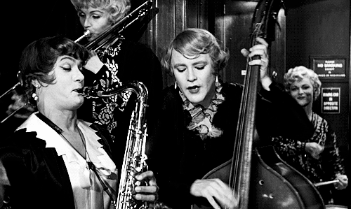 В джазе только девушки фразы. В джазе только девушки дафна гиф. В джазе только девушки фразы. В джазе только девушки (1959). В джазе только девушки гиф.