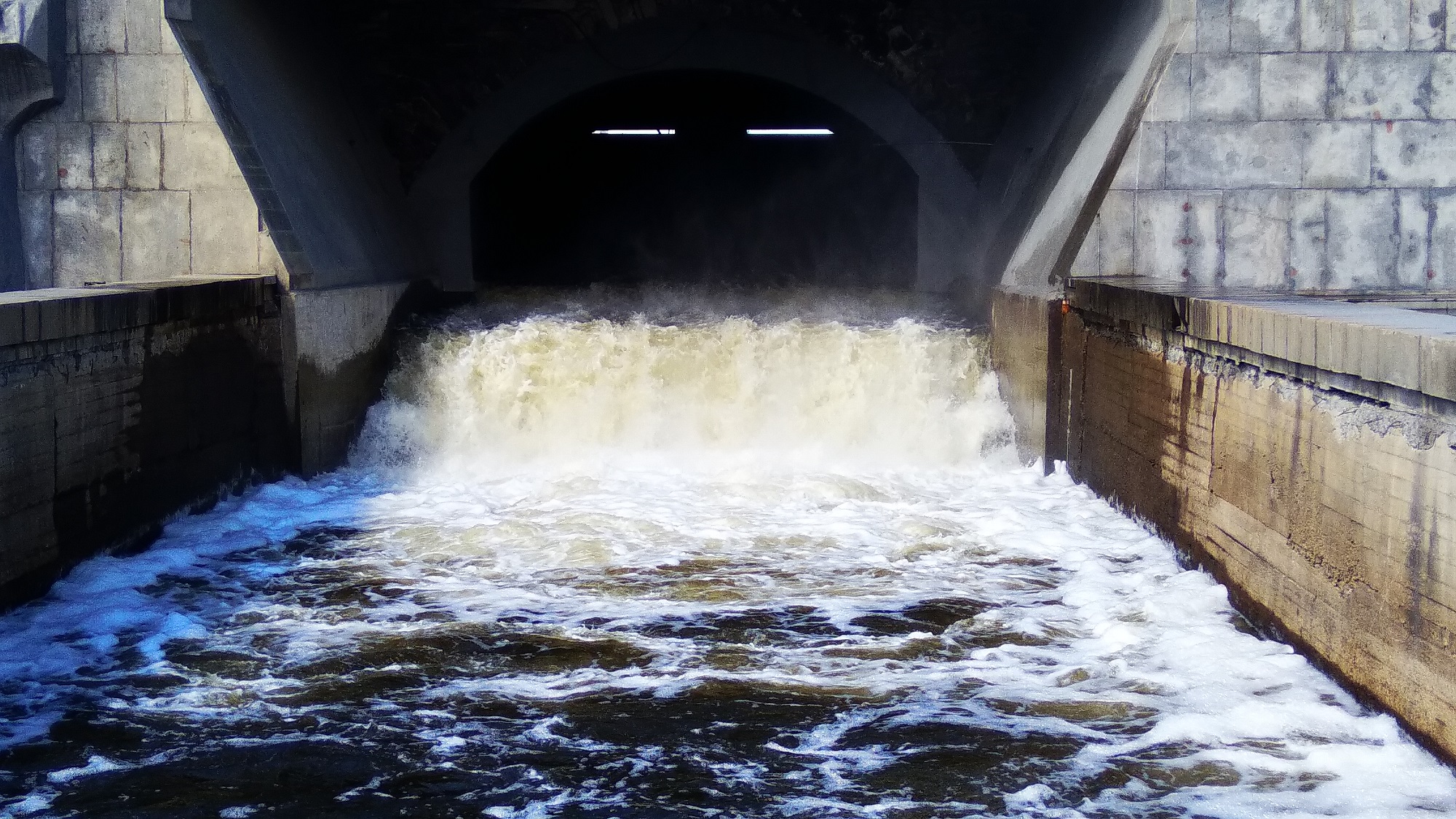 Скрытая мощь воды (Городская плотина)