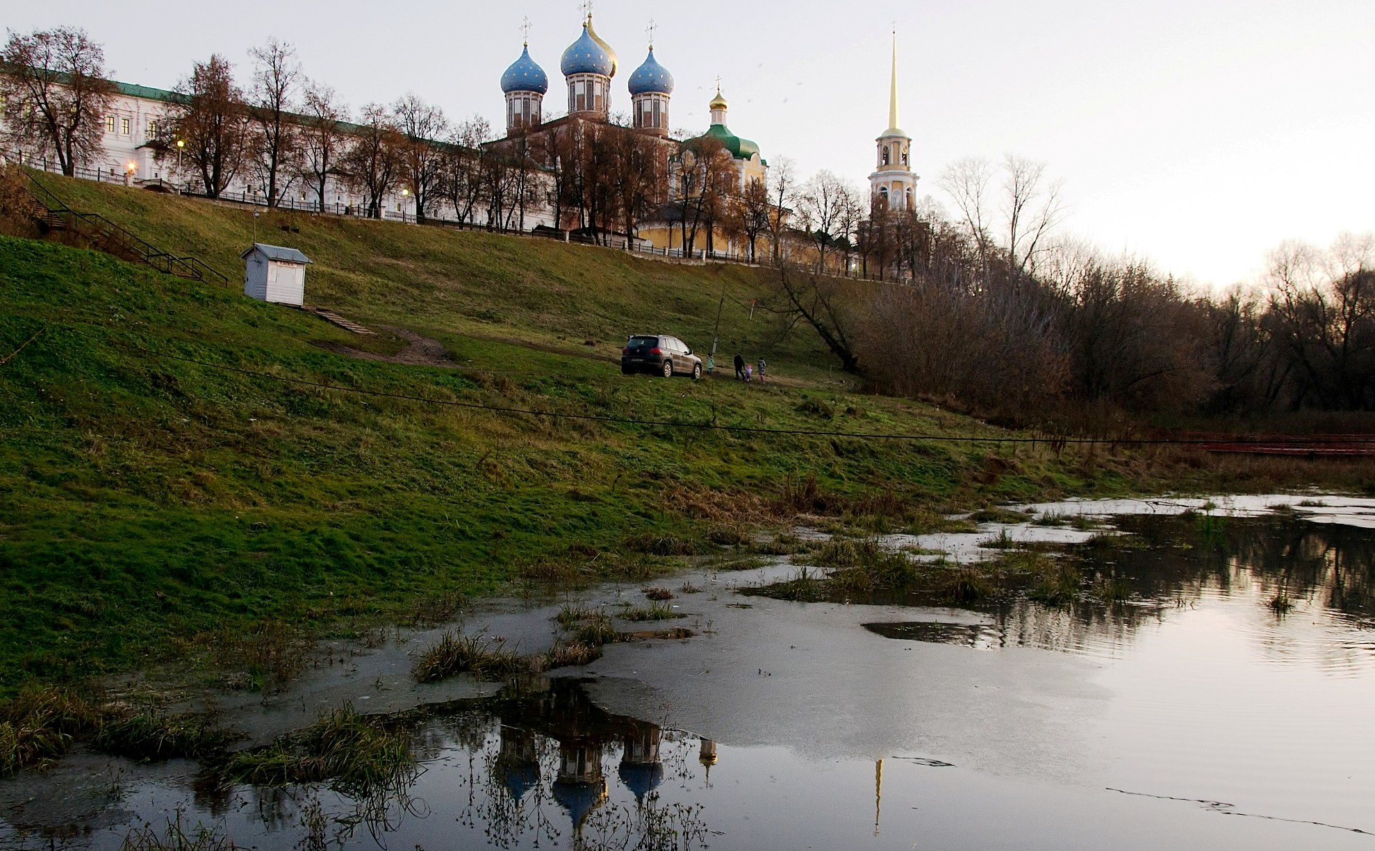 У Рязанского Кремля