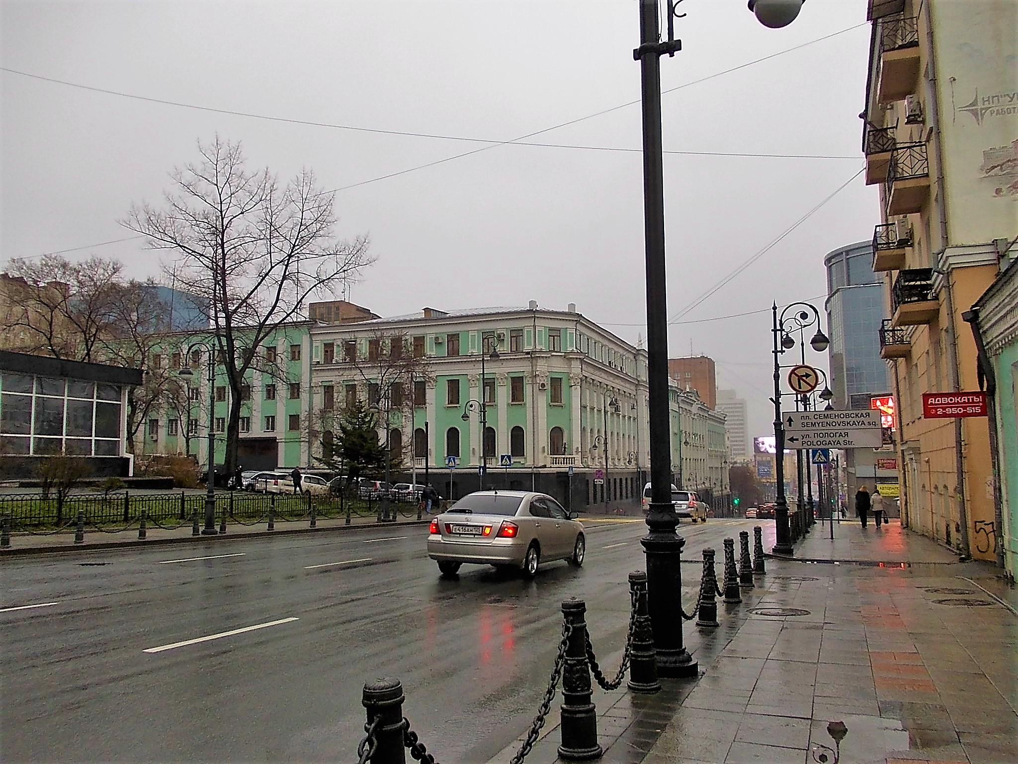 В городе нашем дождь