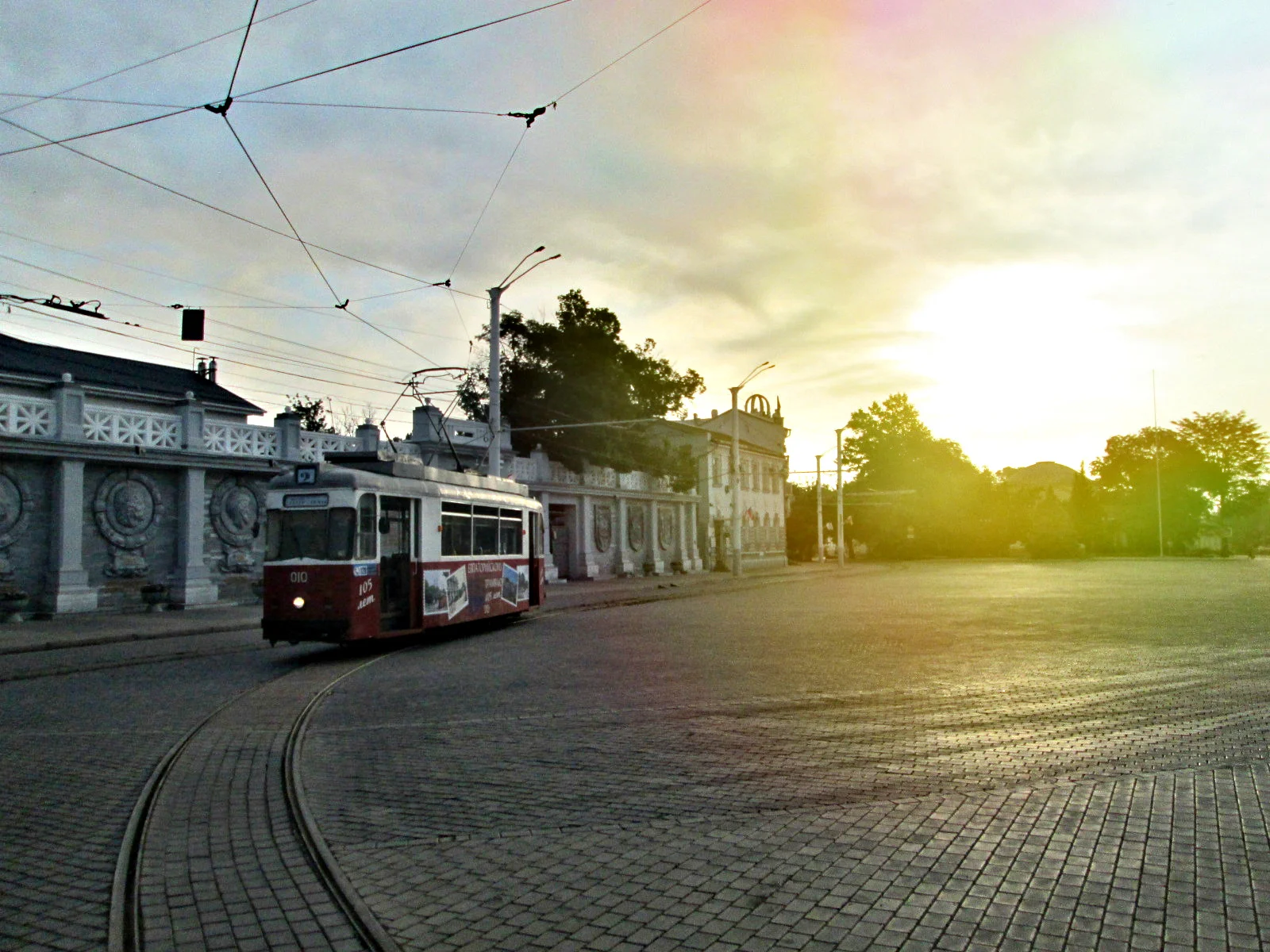 Евпатория просыпается.