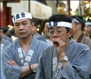 Японцев губит курение и высокое кровяное давление