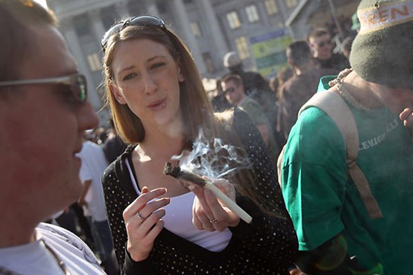 Стоит ли легализовать марихуану во Франции?!