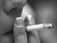 Ученые: Курение ухудшает слух