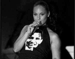 Alicia Keys пропагандирует табакокурение